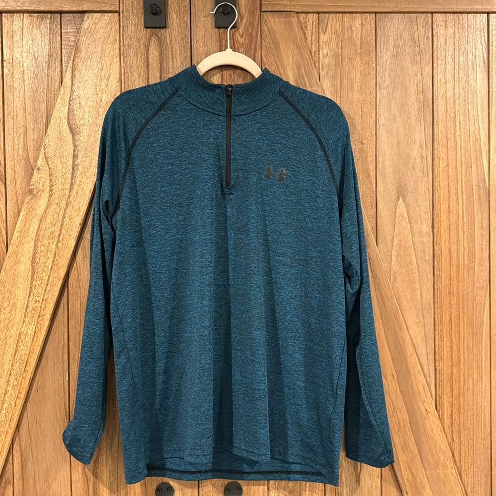 Under Armour Men’s heat gear quarter-zip size L